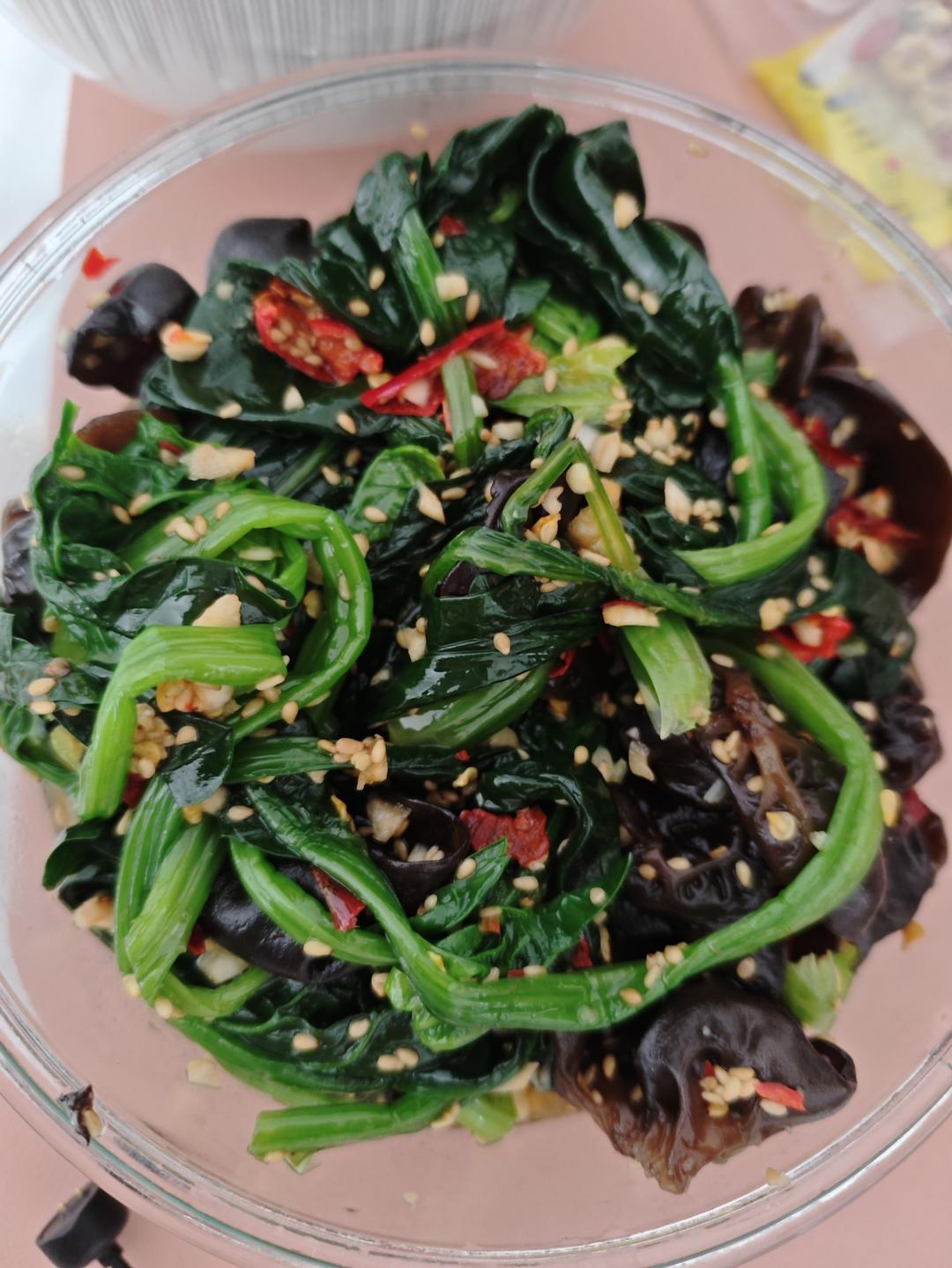 清爽开胃凉菜｜凉拌菠菜木耳