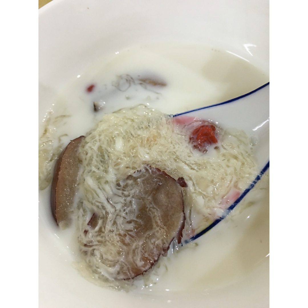 牛奶燕窝