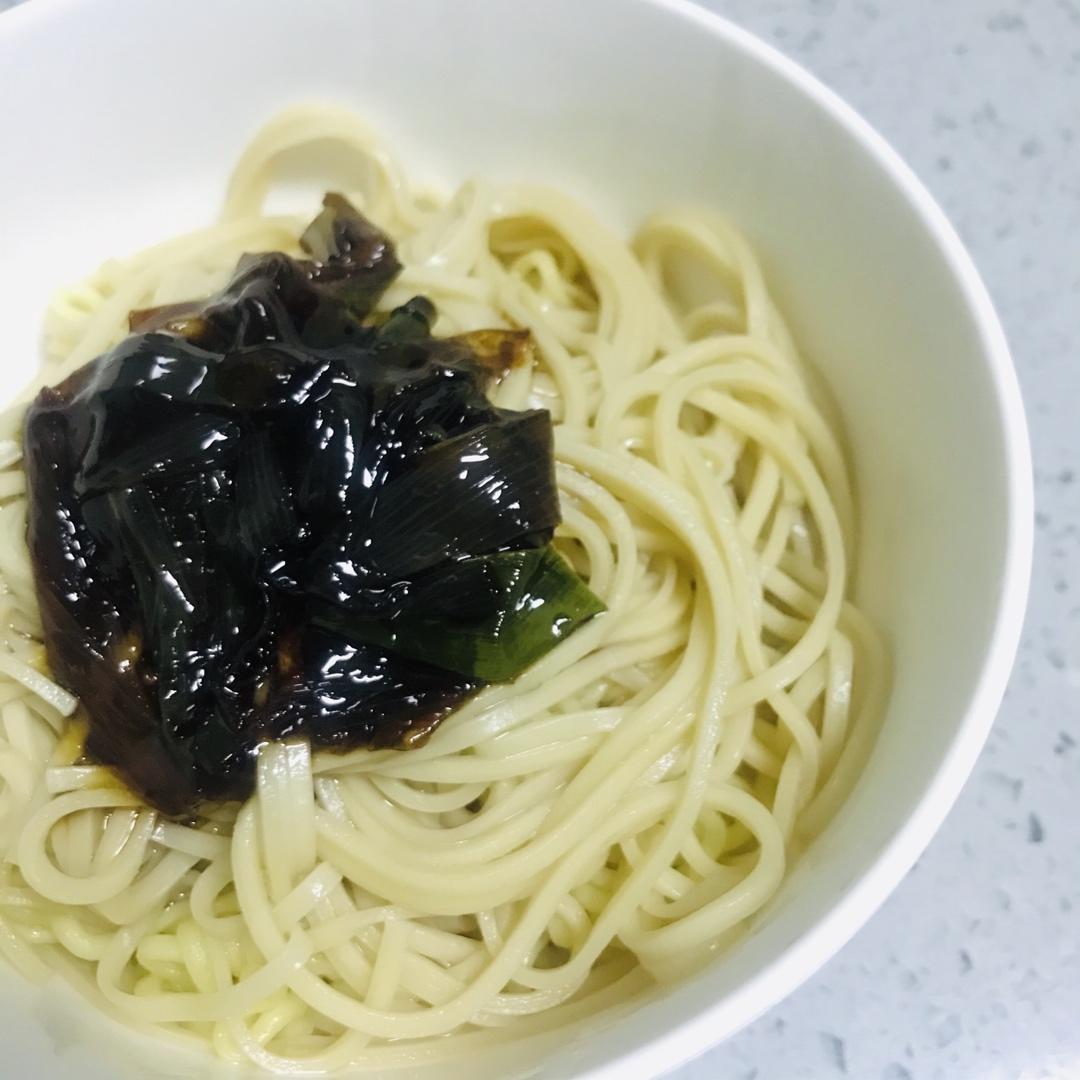 极香的葱油面