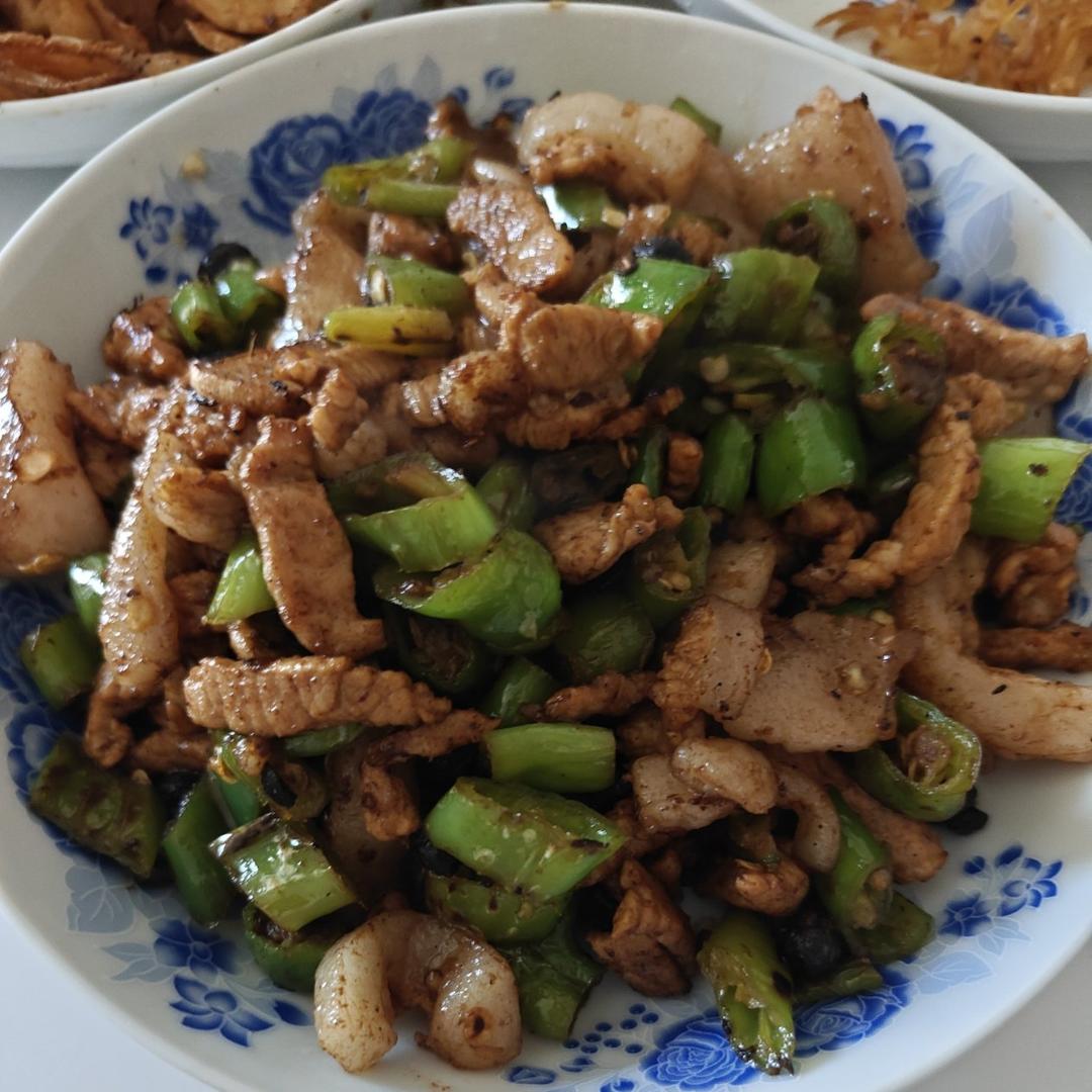 正宗辣椒炒肉
