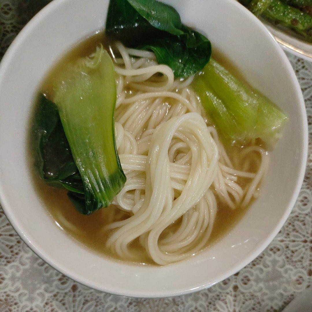 清汤挂面-香而不腻，方便快捷