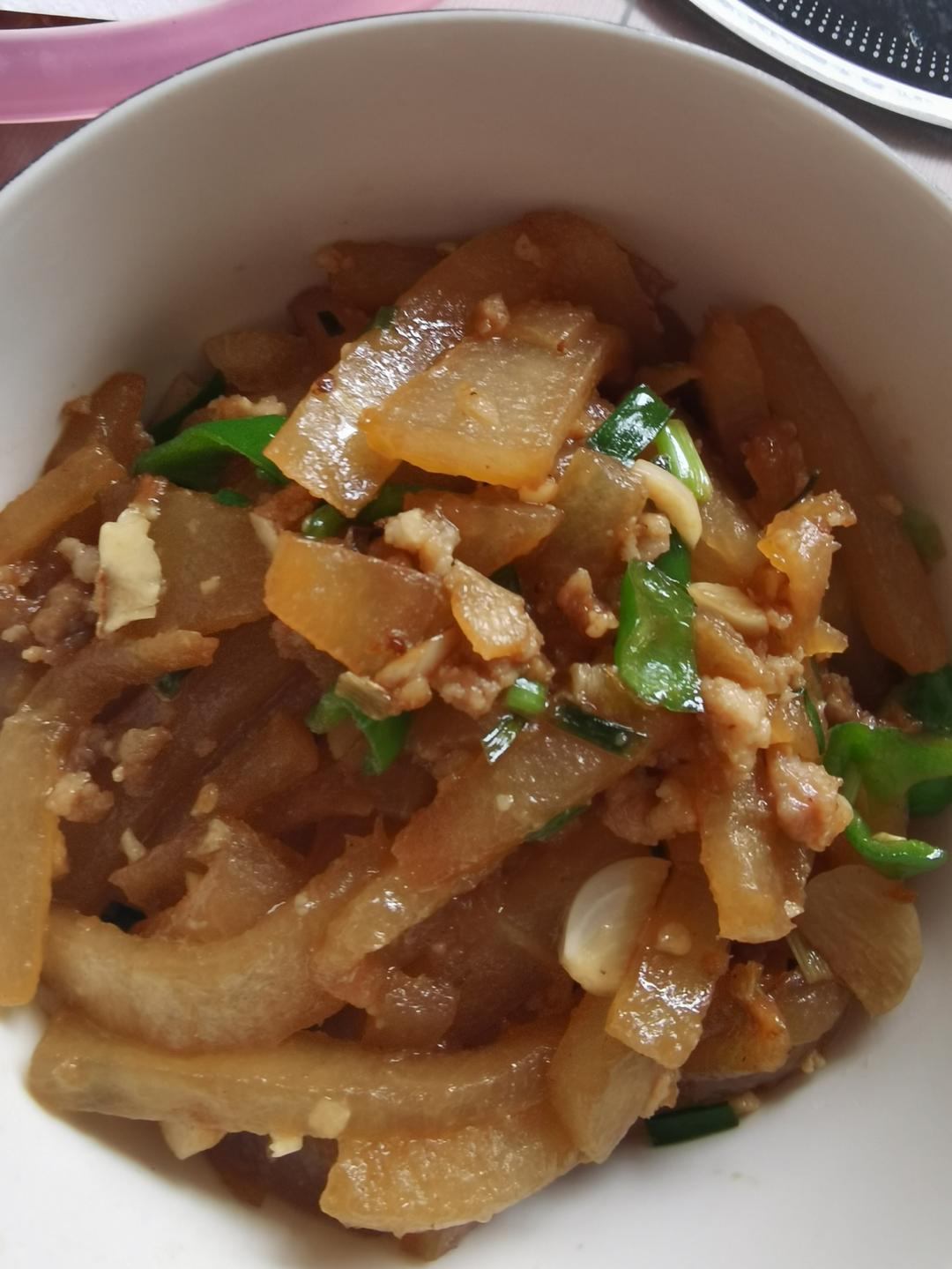 红烧冬瓜最完美做法，不加一滴水，瞬间秒杀红烧肉