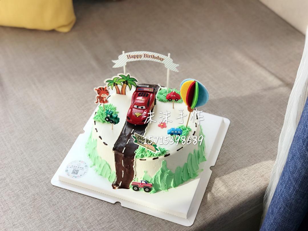 汽车总动员场景蛋糕