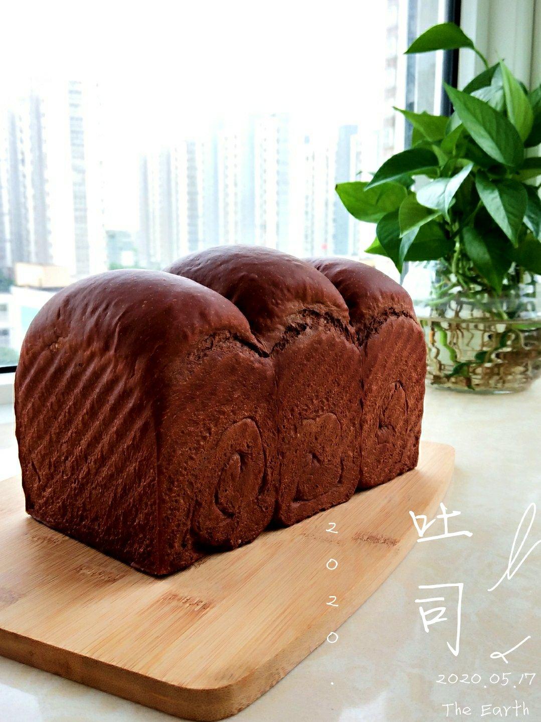 双倍浓郁的可可巧克力吐司