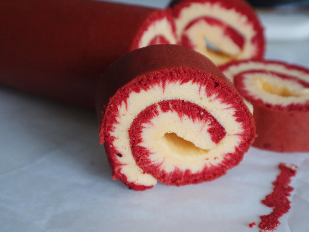 蛋糕卷，红丝绒蛋糕卷，旋风蛋糕卷