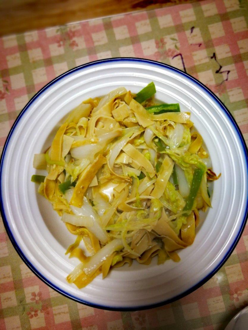 白菜胡萝卜千张丝