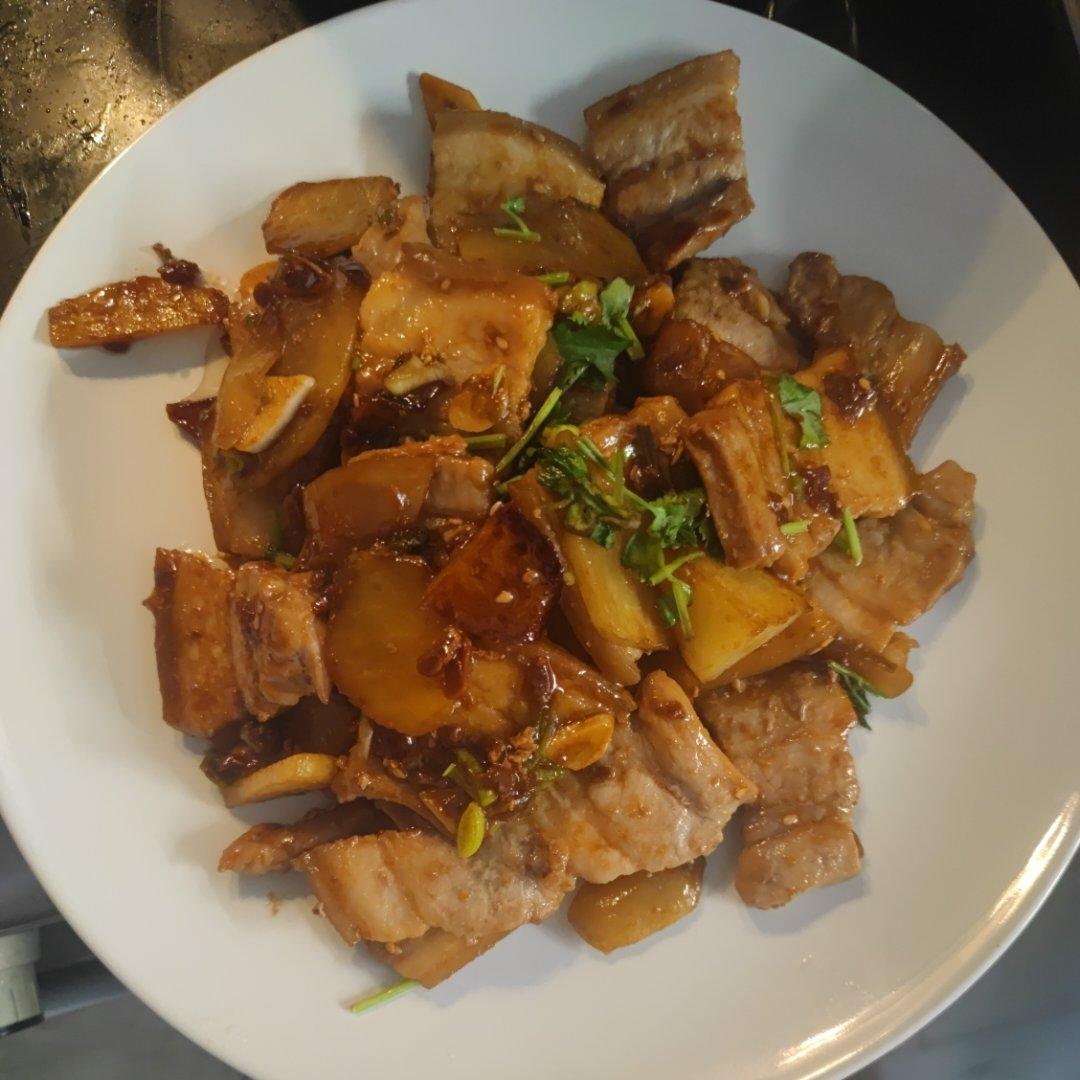 香煎五花肉土豆片