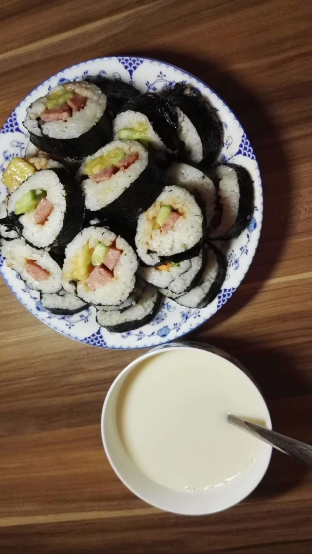 早餐--寿司+老豆浆+蒸苹果的做法