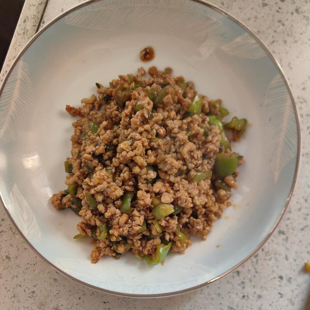蒜苔炒肉末，三碗米饭都不够吃