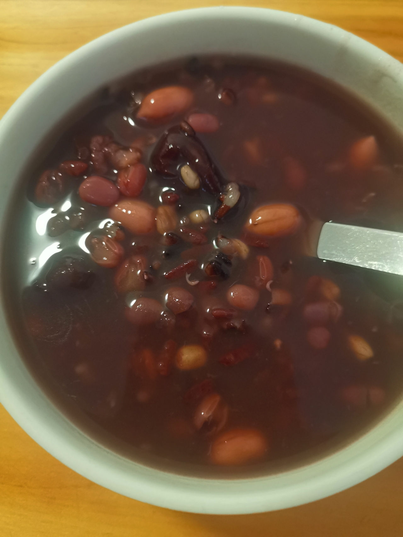 家庭版的红豆黑米粥的做法
