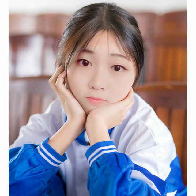 吧唧吧唧一大口