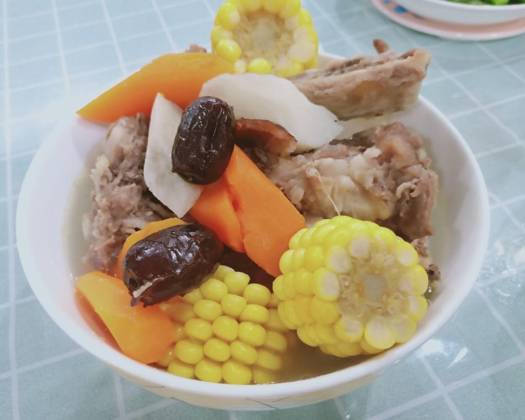 萝卜淮山牛骨汤的做法