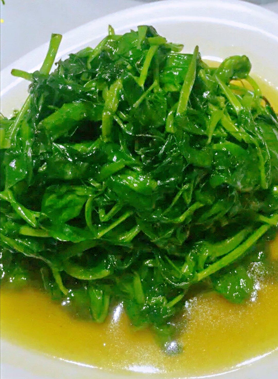 清炒豆苗