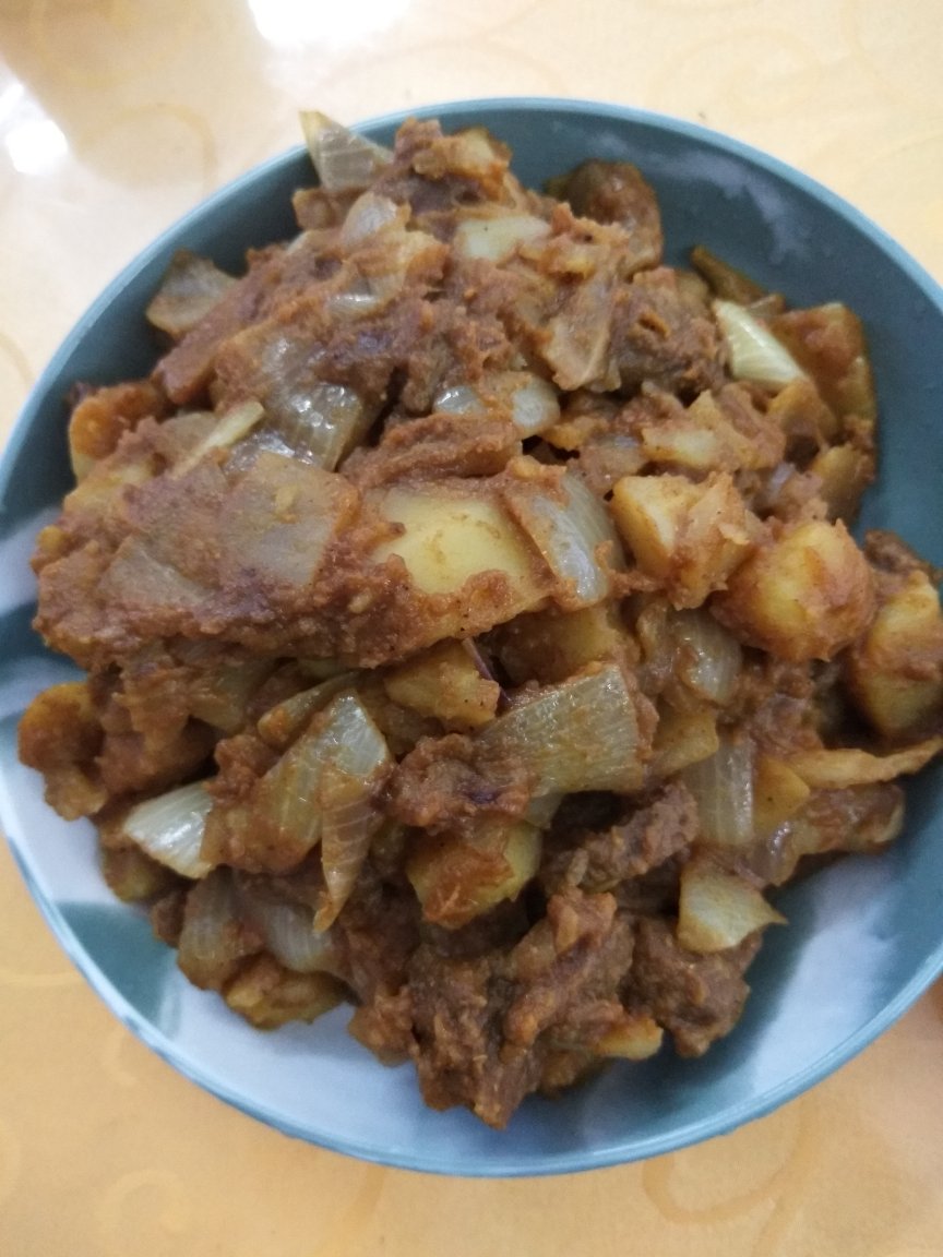 咖喱牛肉土豆