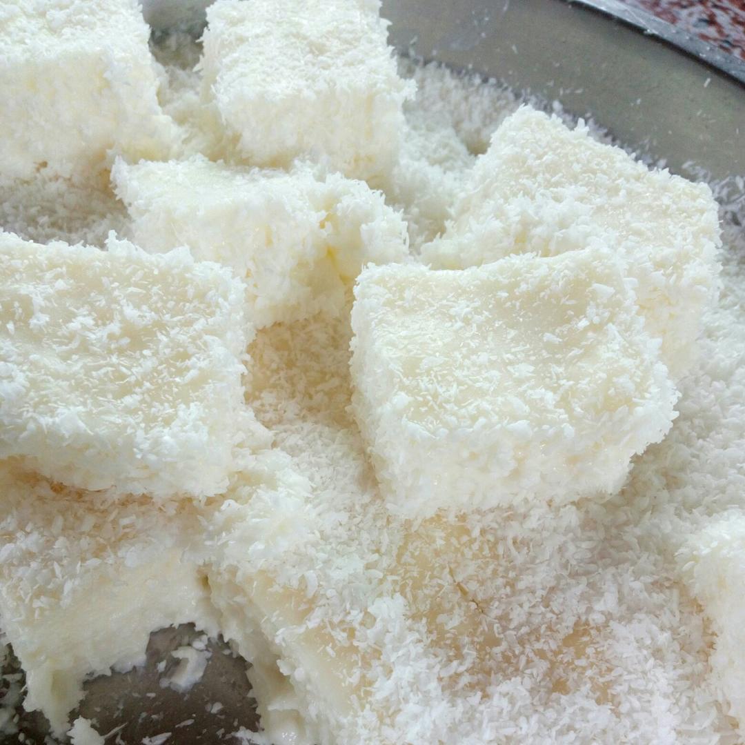 完胜85度C牛奶椰丝小方