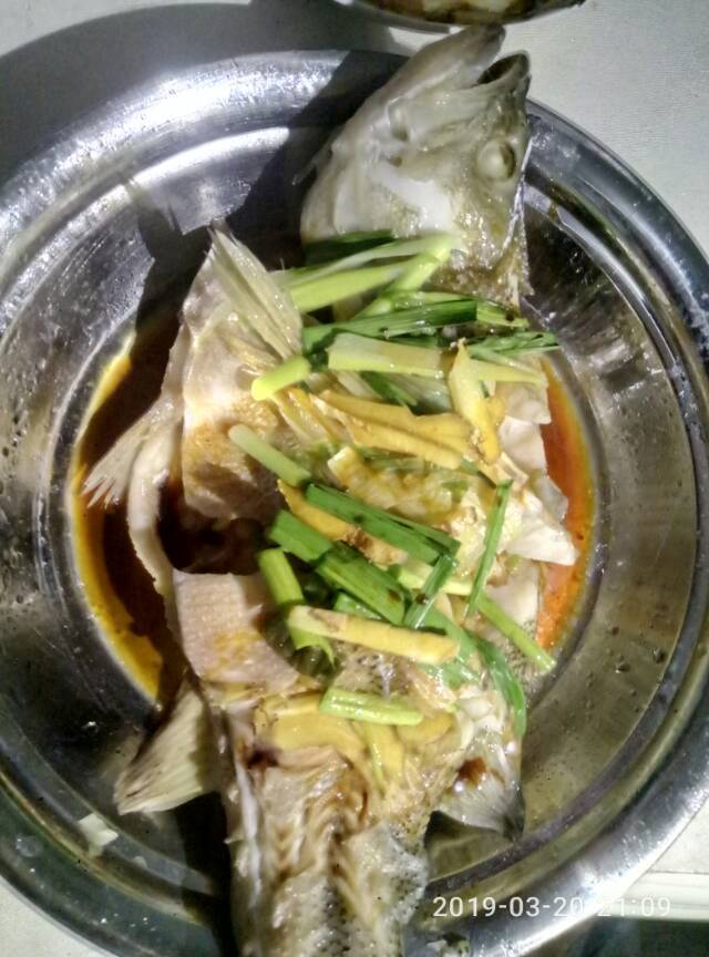清蒸鲈鱼