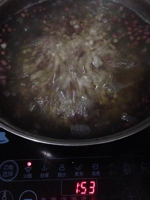 薏仁米红豆粥的做法 步骤4