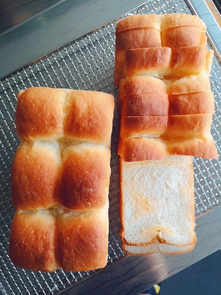 顶级黄金椰蓉吐司