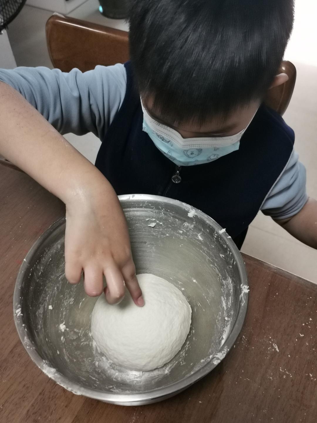 在家也能做出正宗的意大利那不勒斯披萨饼皮 (Pizza Napoletana)