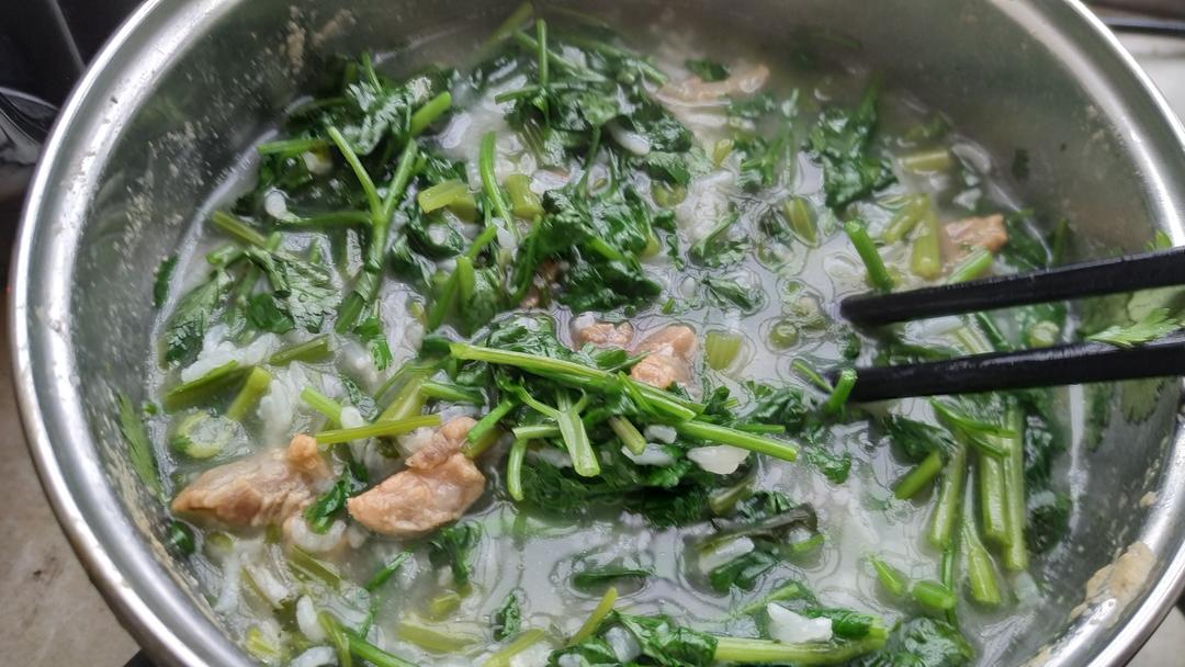 快手～香菜肉丁粥的做法