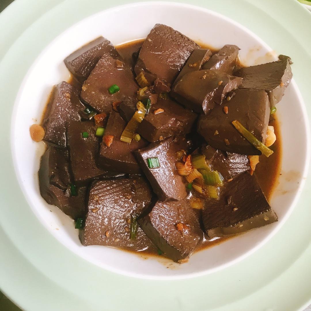 依瑶rynu做的香蒜烧鸭血