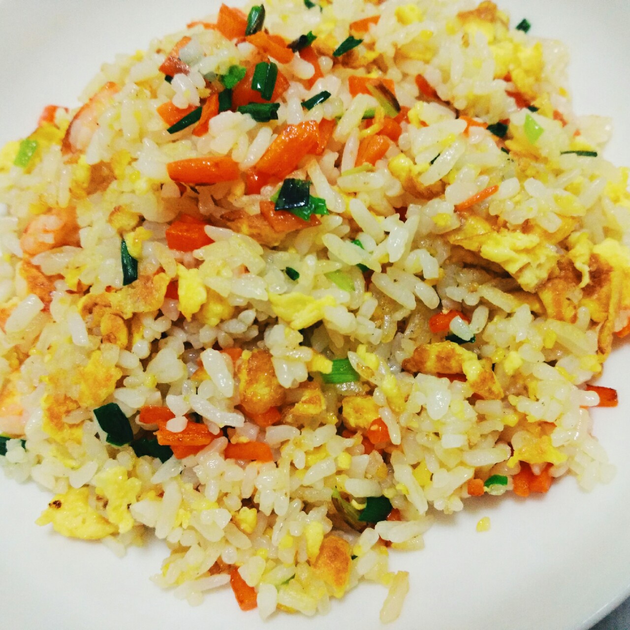 虾仁火腿蛋炒饭