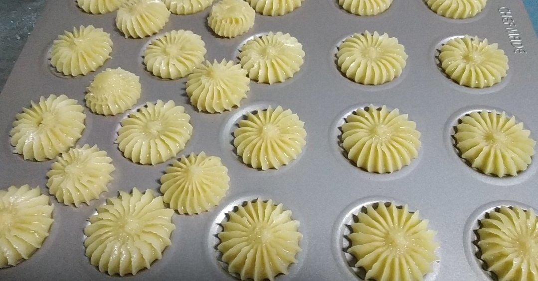 没有黄油也同样做出香酥不腻，花纹立体清晰的曲奇