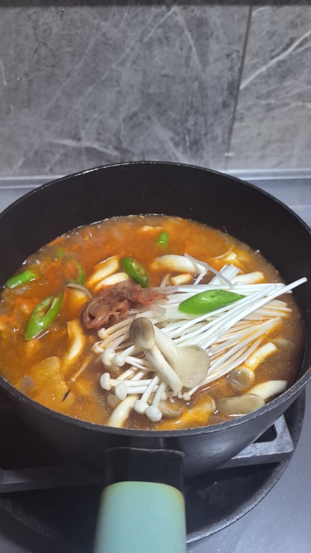 《梨泰院》韩式嫩豆腐汤