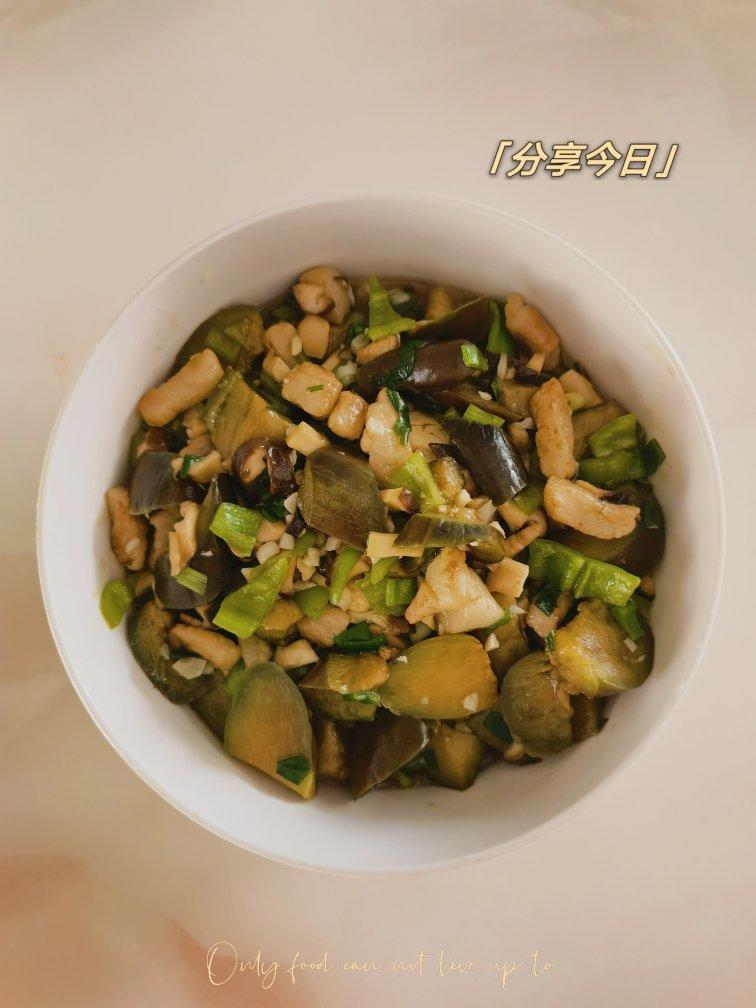 厨师长教你：“豆腐茄子煲”的家常做法，咸香入味，简单易学
