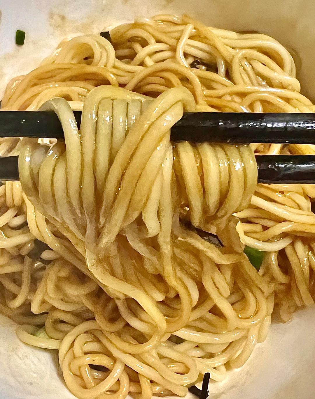 有手就会做的葱油拌面的做法