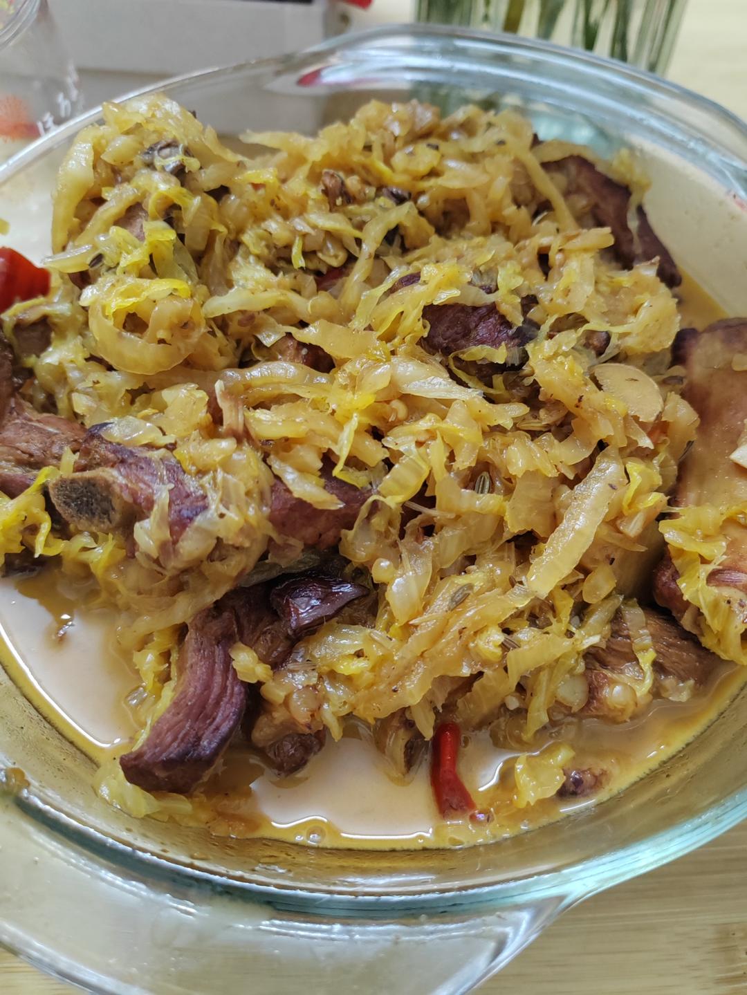 东北酸菜炖排骨