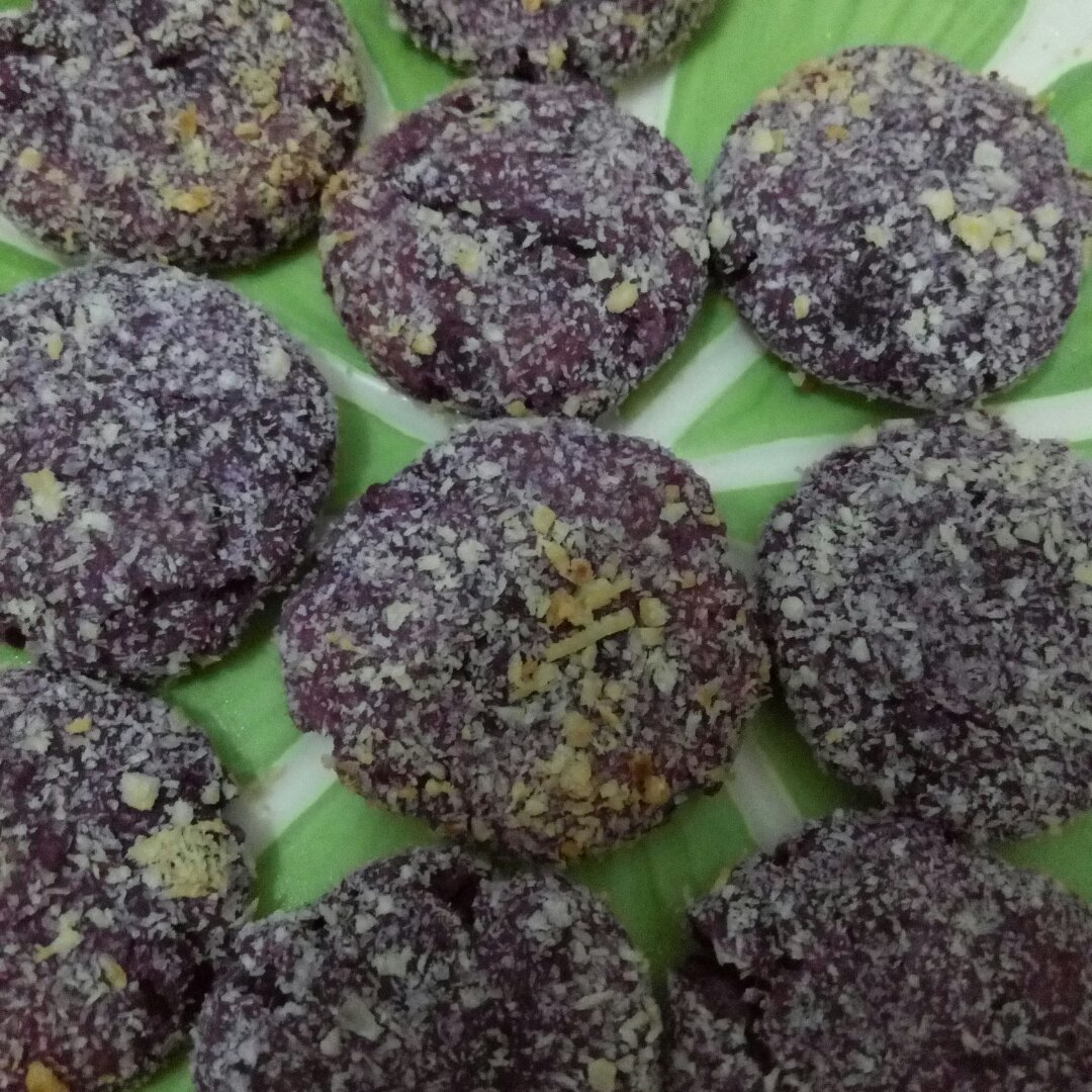 紫薯芝麻饼