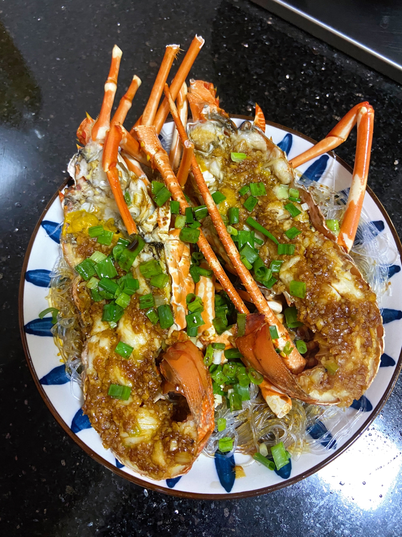 蒜蓉蒸小青龙虾的做法图片
