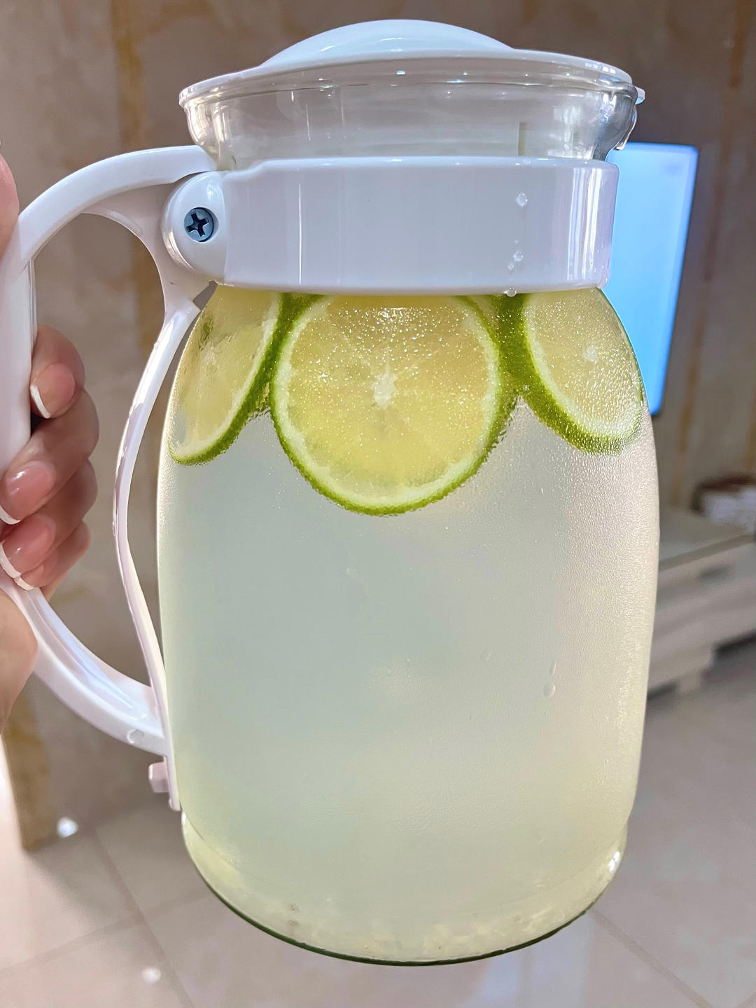 Lemonade（快乐柠檬水）