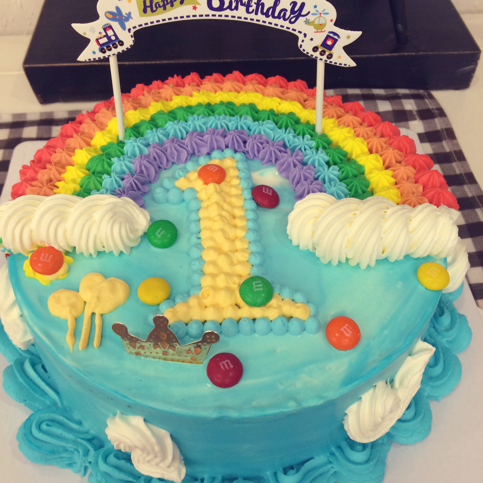 浩淼-庞庞做的彩虹蛋糕