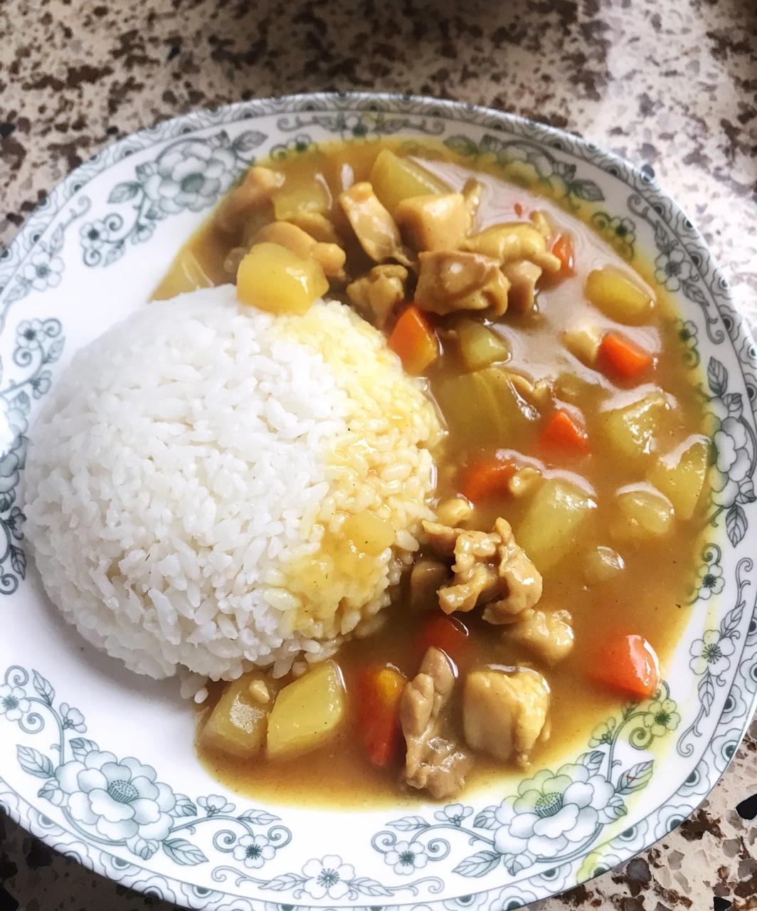 咖喱鸡肉饭