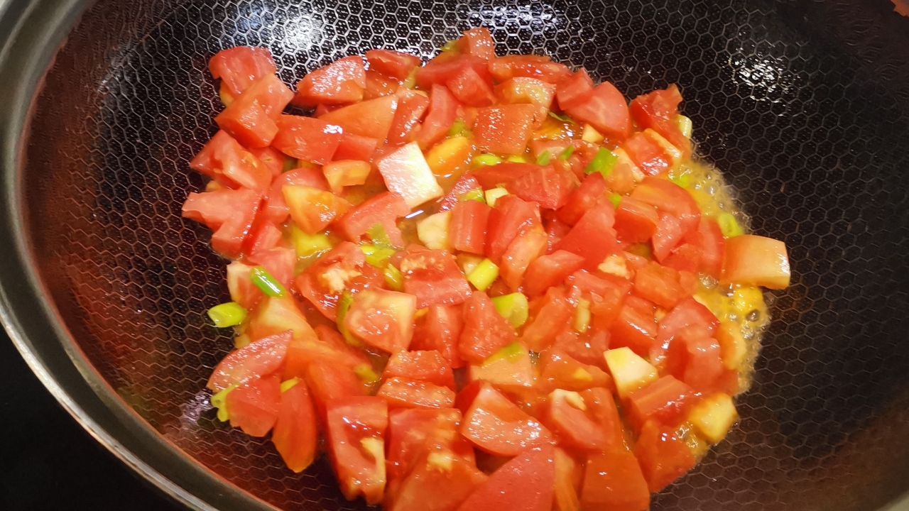 🏆西红柿鸡蛋噶嗒汤⭐️的做法 步骤3