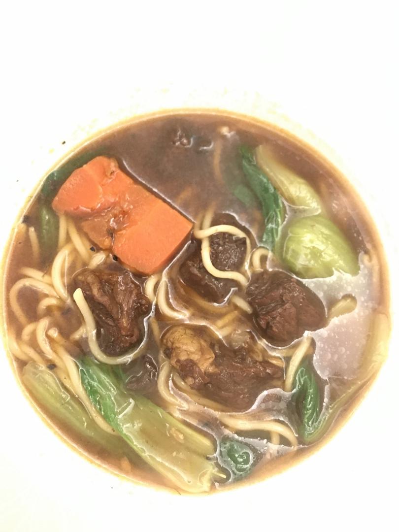 红烧牛腩（可以这道菜为基础，做牛腩粉、面，土豆炖牛腩等菜）