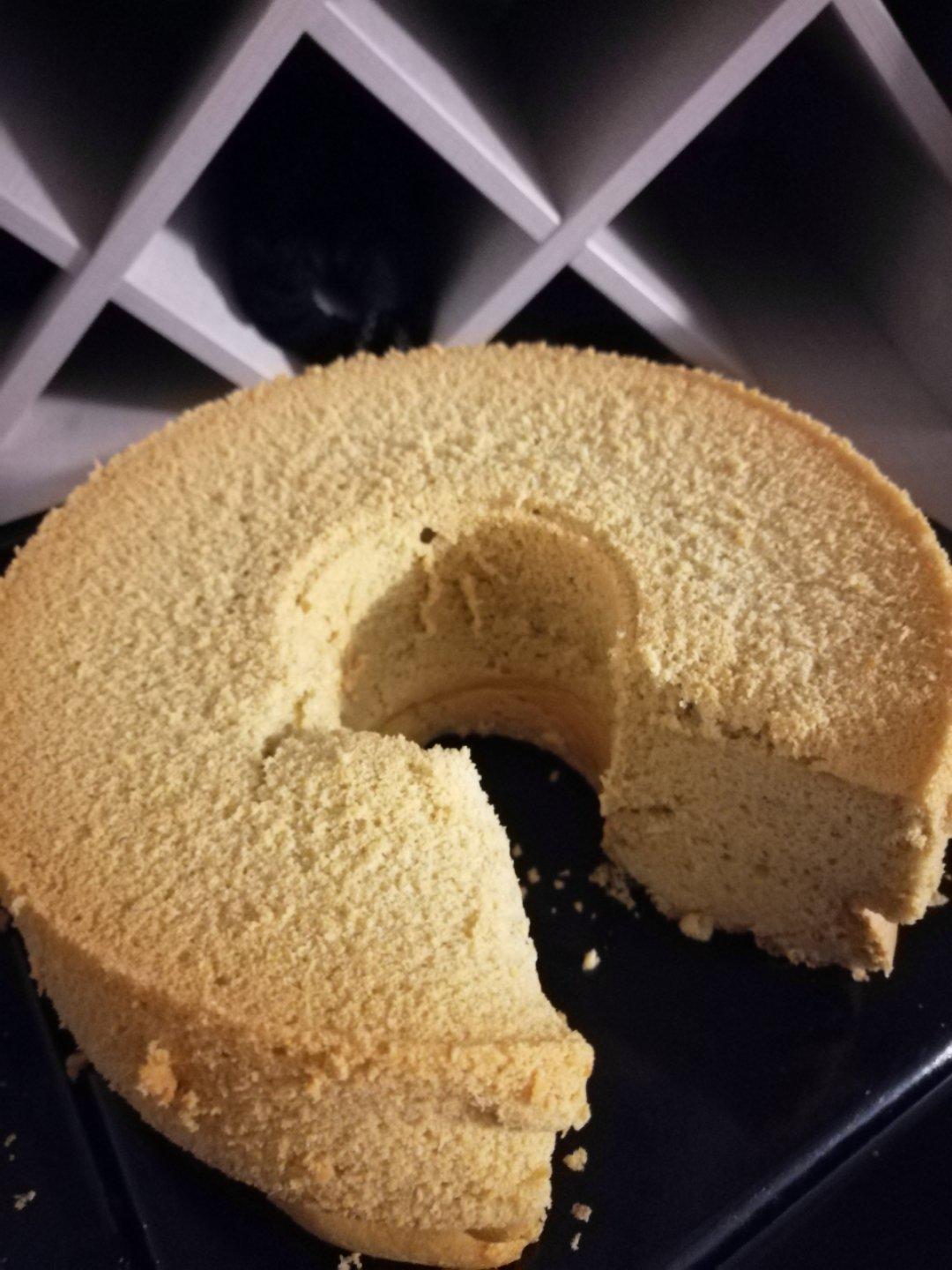 咖啡杏仁蓝莓干戚风蛋糕