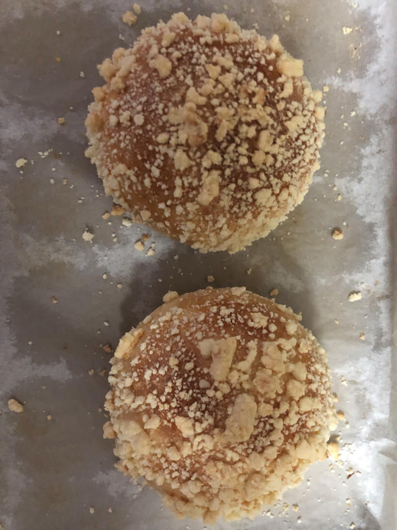 芋泥咸蛋黄软欧包