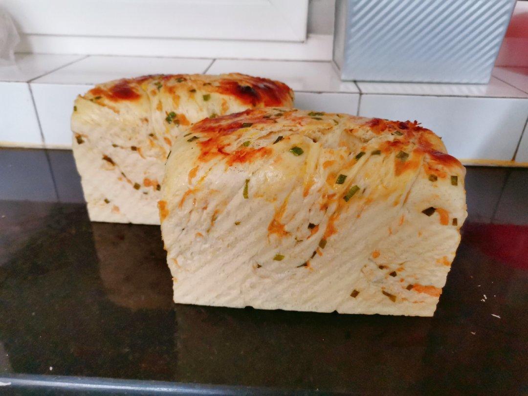 香葱肉松手撕吐司