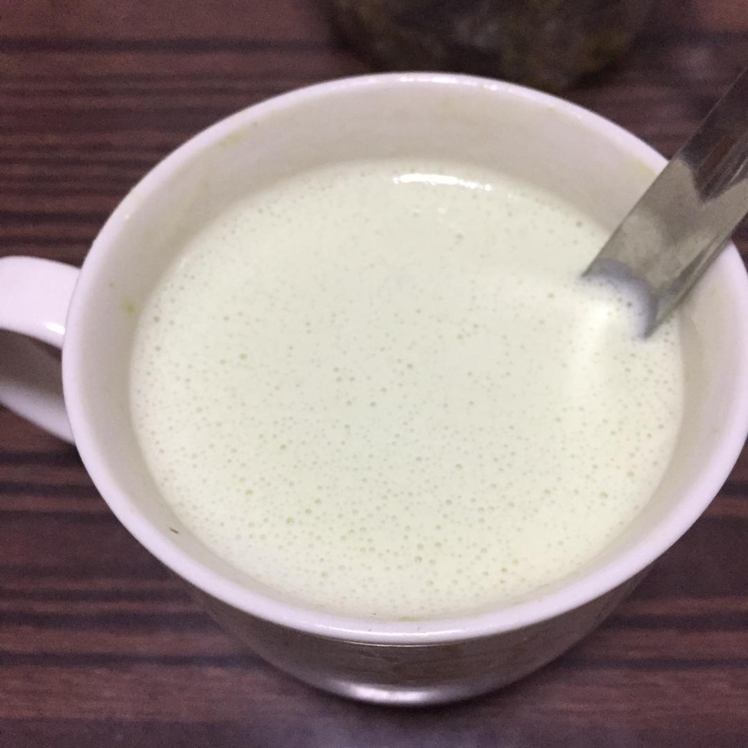 牛油果香蕉奶昔