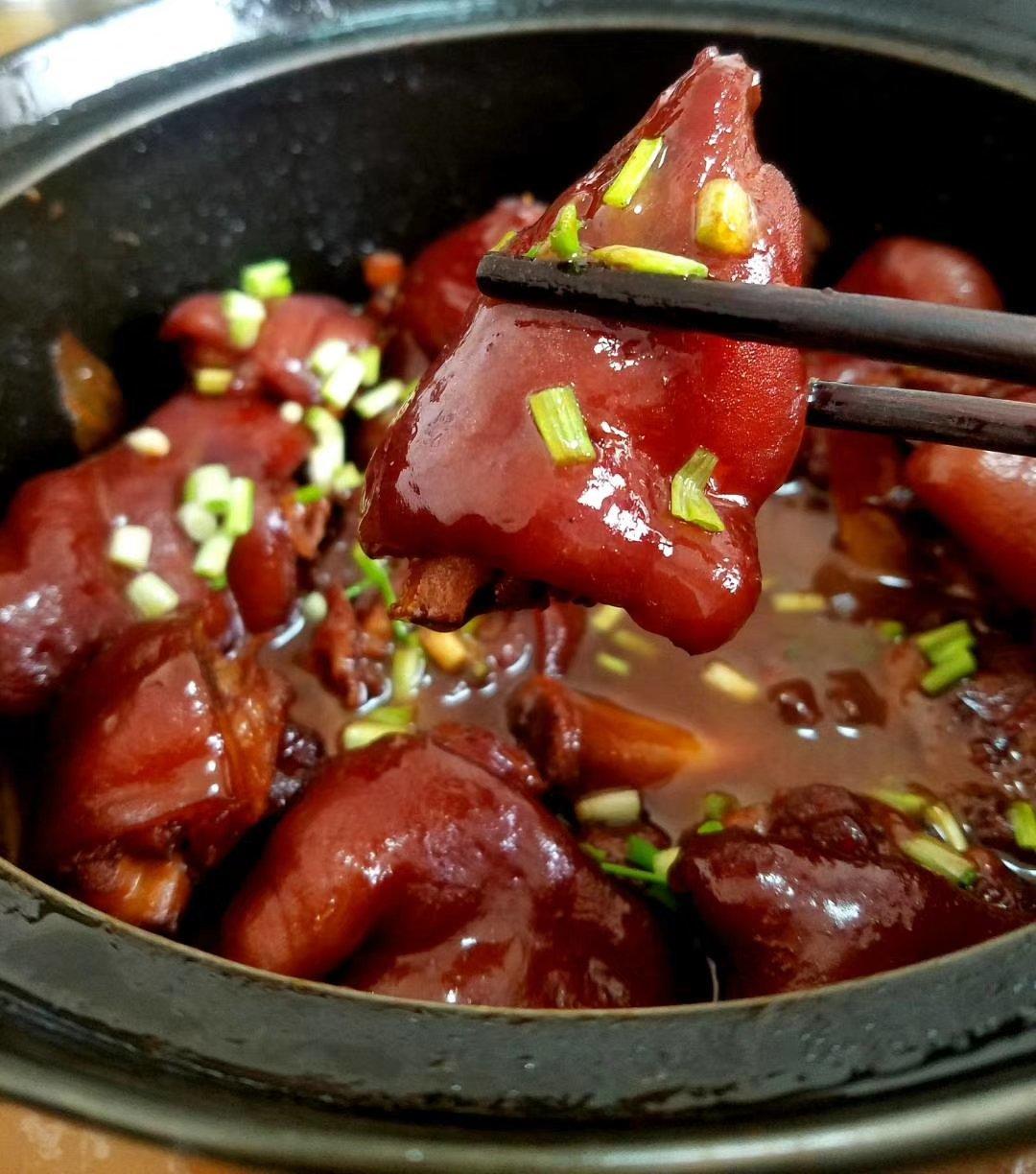 冰河s65做的美味的家常菜:红烧猪蹄