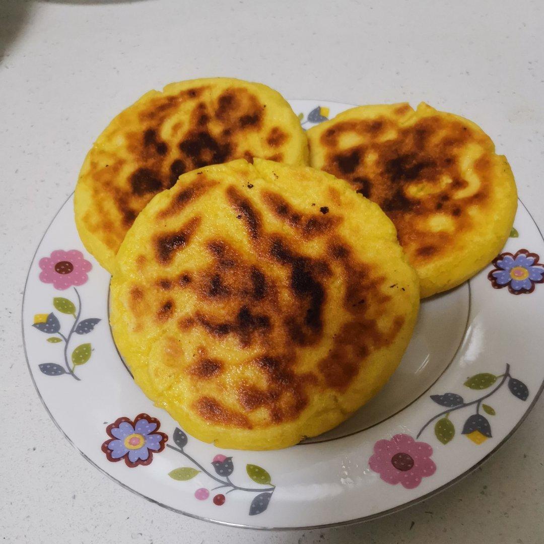 烙玉米饼