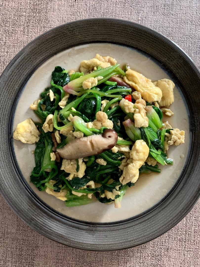 菠菜炒鸡蛋