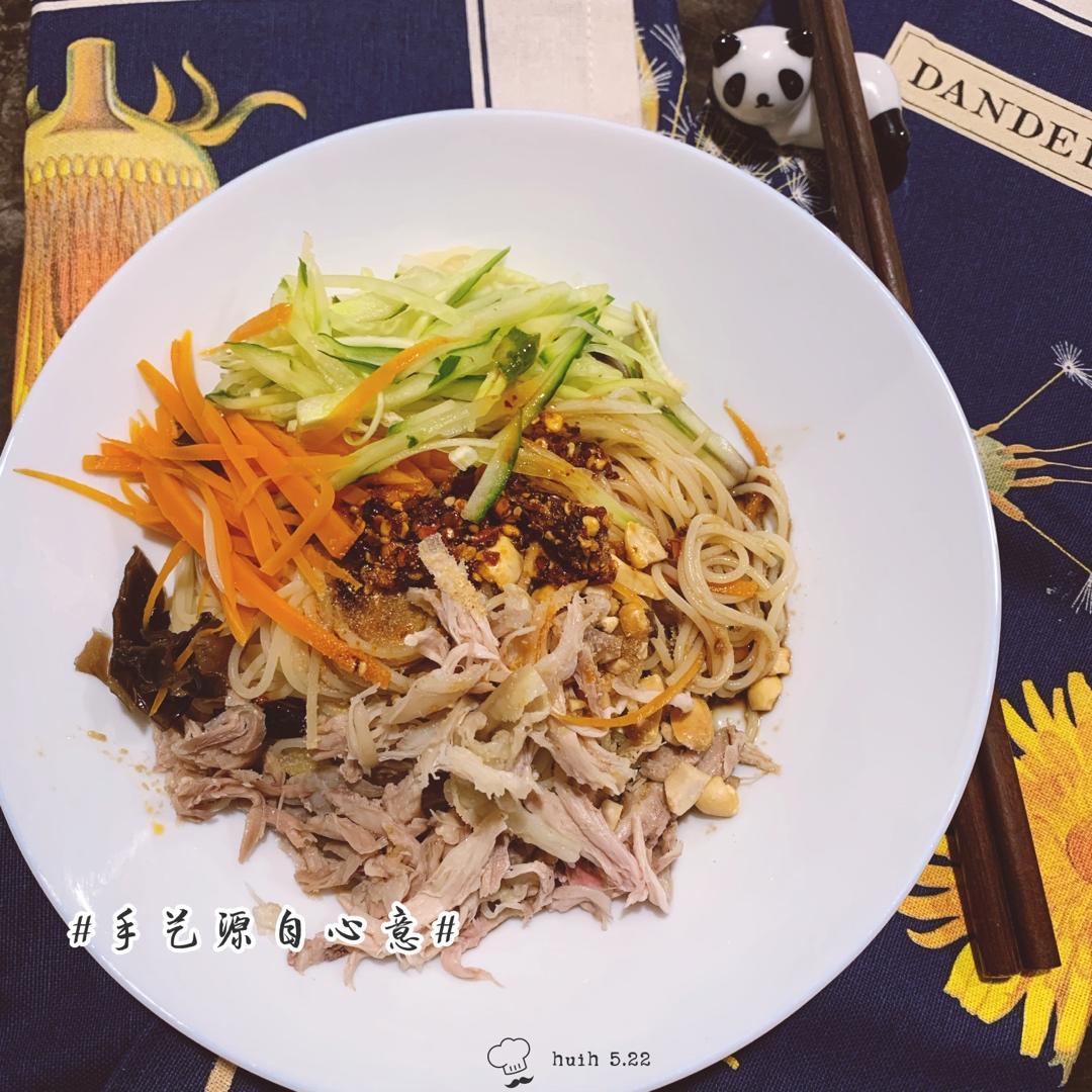 鸡丝凉面