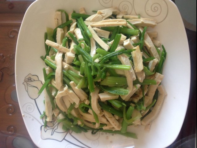 芹菜炒肉丝香干
