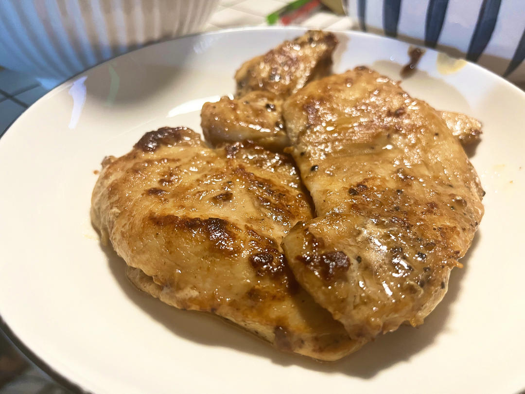 减脂期最爱的香煎鸡胸肉｜超好吃