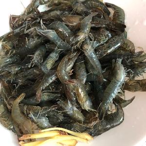 梅干菜河虾的做法 步骤2