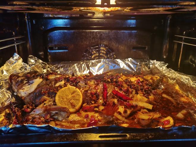 简单好吃的家庭版烤箱烤鱼的做法